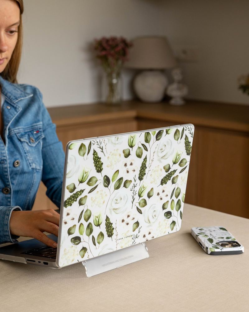 Kryt na MacBook s vlastním návrhem